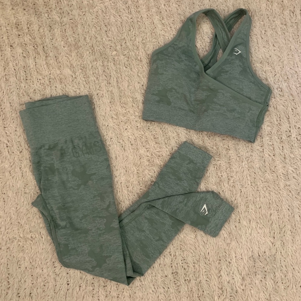 Like new Gymshark Camo Set in Green size s
